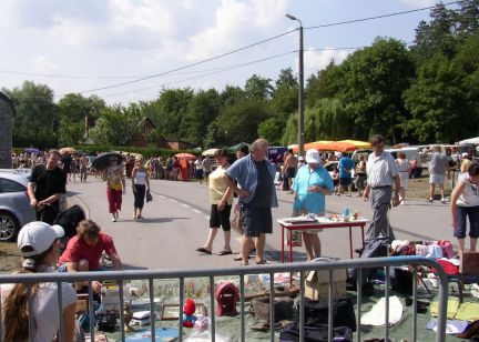 Brocante marked 